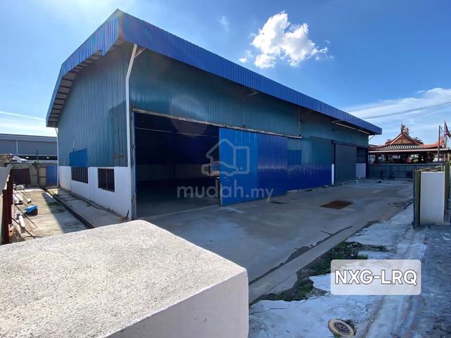Spacious Warehouse 8,400sf | 14,500sf Land | Bukit Kemuning Main Road 1