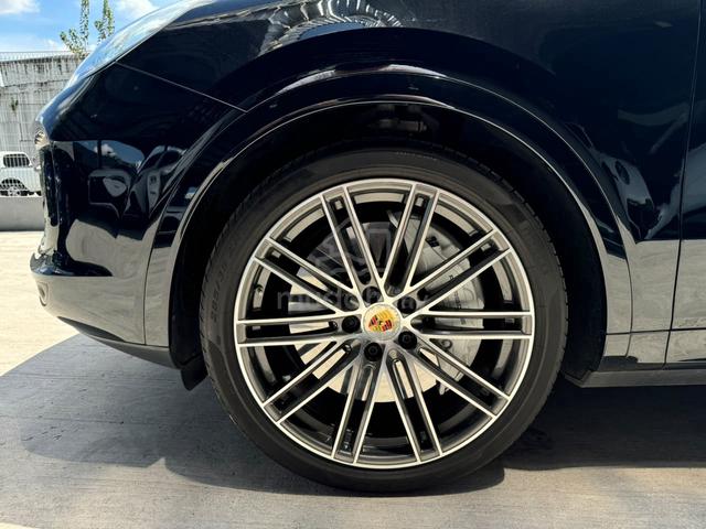 2019 Porsche CAYENNE 4.0 TURBO (A) - 3