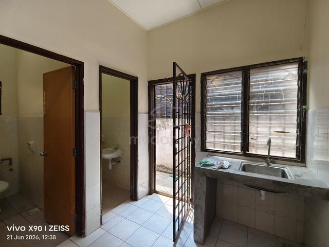 1 Storey 20x70 Lestari Putra Permai Kota Perdana Equine Seri Kembangan 1