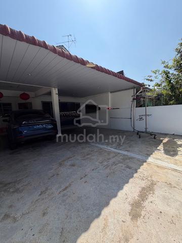 Jalan Beriksa 2 Storey Terrace 2000 Sqft Renovated Rare In Market !! 1