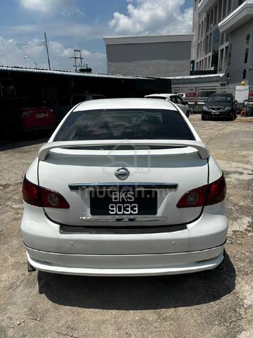 2010 Nissan SYLPHY 2.0 LUXURY IMPUL G11 (A) - 4