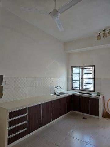 2 storey terrace 4room sungai ara Partial furnished good condition 1