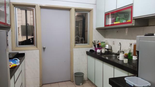 Ara Damansara Room for rent September 1