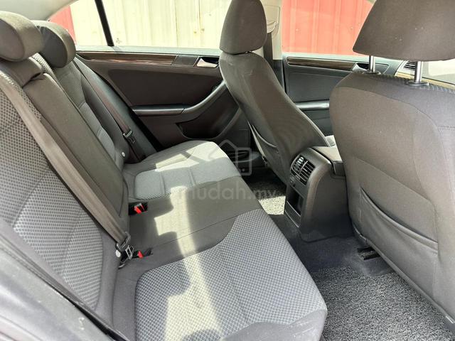 2017 Volkswagen JETTA 1.4 TSI TRENDLINE (CKD) - 5