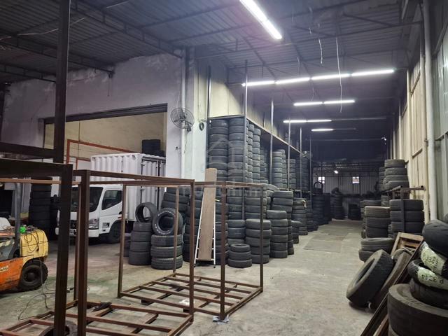 Kota Puteri, 1.5 Storey Semi Detached Factory 1