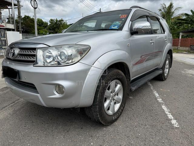 2009 Toyota FORTUNER 2.5 G FACELIFT (A) - 2