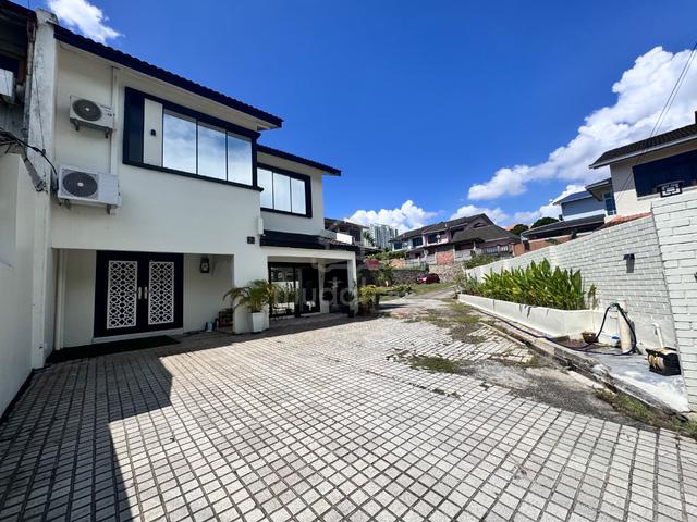 Huge Land Semi D house in Bandar Baru Uda 1