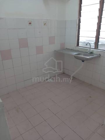 Flat PKNS Seksyen 24 Shah Alam 3