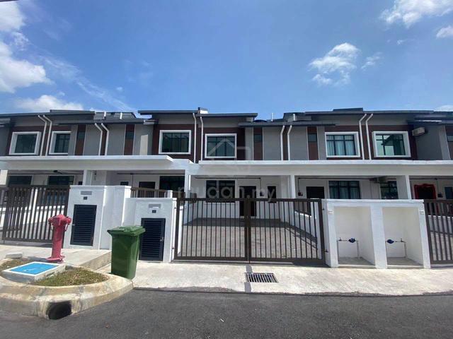 35% Below Market 2 Storey Hillpark Puncak Alam For Auction 1