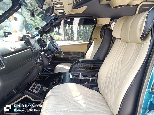 2010 Toyota HIACE 2.5 (M) - 5