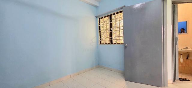 Apartment Komuter Raya 1