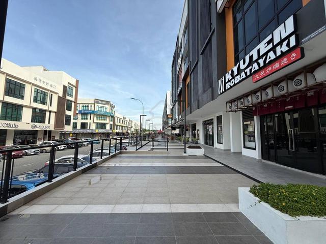 Hot Area Pelangi Avenue @ Taman Pelangi Ground Floor Shop Lot 1