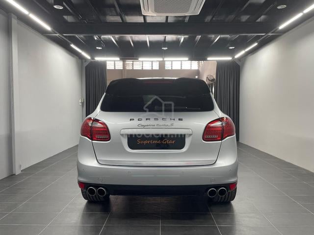 2010 Porsche CAYENNE 4.8 TURBO 958 (A) - 5