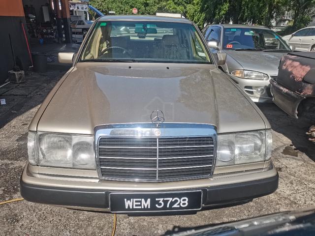 1989 Mercedes Benz 230E (A) (DIRECT OWNER) - 4