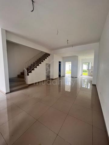 Amaya Acacia Park 1
