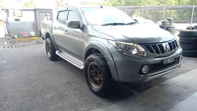 2017 Mitsubishi TRITON 2.4 VGT A/T PREMIUM (A) - 2