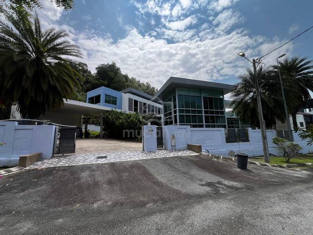 Nice Gated Guarded Bungalow Kledang Permai Ipoh Perak For Sale 1