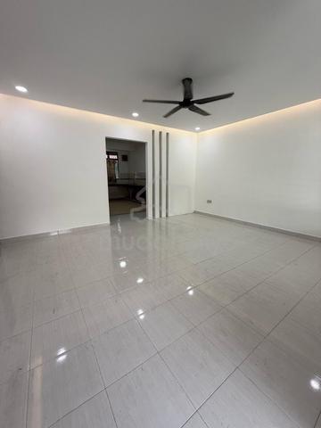 Kulai, Taman Putri Kulai, Taman Tropika 2Storey 4Bed 22x70 24Hour G&G 5