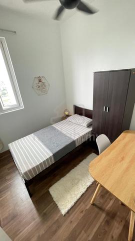 Female Single Room for rent in Sentul Point Suite include utilities 1