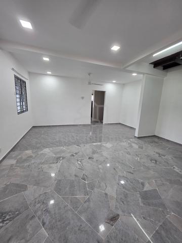 [Limited Unit] Corner Lot Taman Kinrara 3 Double Storey House Puchong 1