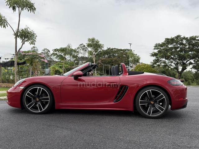 2016 Porsche 718 2.0 Boxster FULL Options - 1