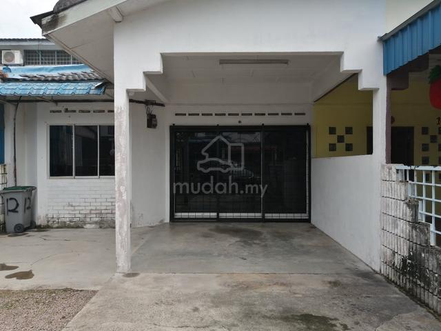 Rumah Teres Untuk Disewa  / Terrace House For Rent 1