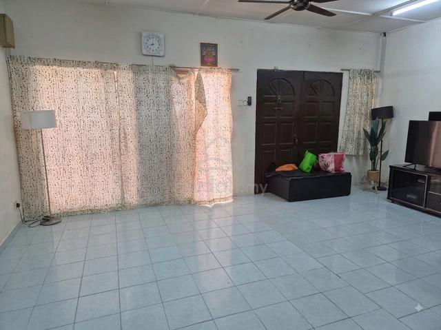 Pandamaran 1-Storey Terraced House For Rent 1