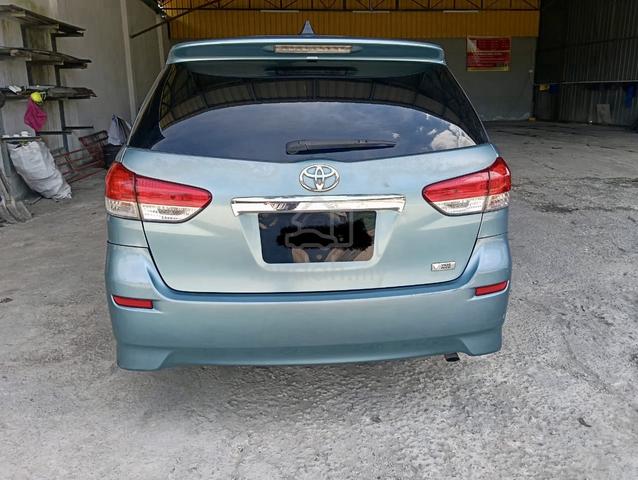 2013 Toyota WISH 1.8 X ZGE20G FACELIFT (A) - 2