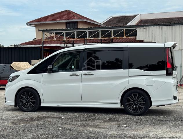 Modulo X Edition 2021 Honda STEPWAGON 1.5 (A) - 2