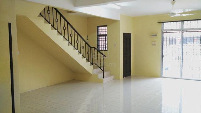 Seberang Jaya 2 Storey Partially Furnished For Rent at Taman Sutera 1