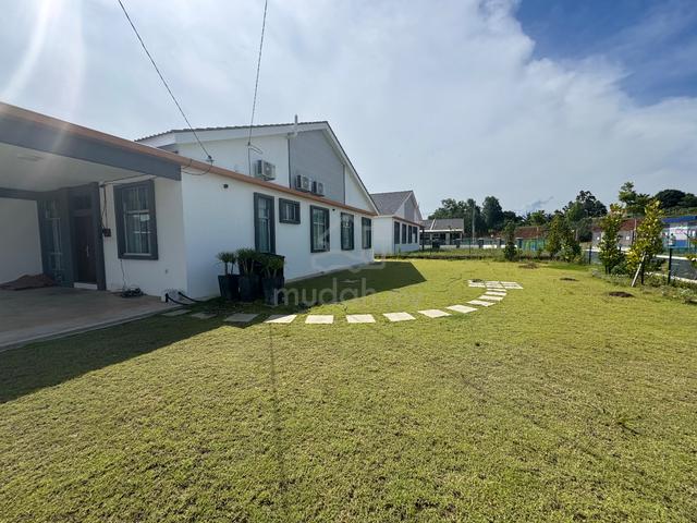 Taman Bayu Pelangi - 1 Storey Semi D Corner Lot- Fully Reno & Furnish 1