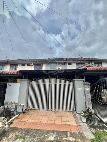 Double storey medium low cost house for Sale, Tmn Perling, Renovated 1