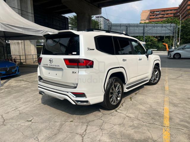 2023 Toyota LANDCRUISER 3.5 ZX Petrol Full Spec 5A - 3