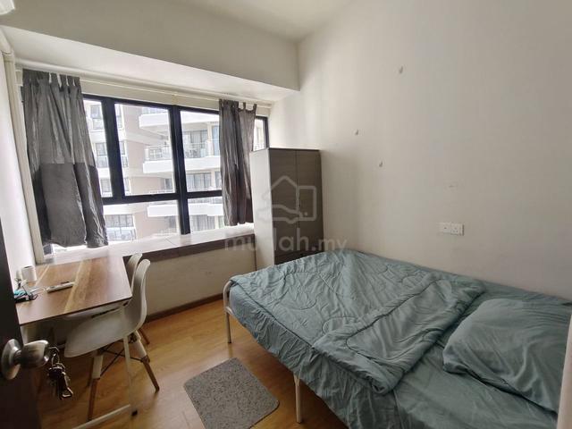 Danga Bay Common Room @ Amber Side Fully Furnished 1