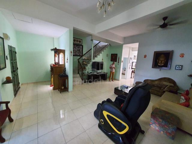22x70 Full Extend 2 Storey House Taman Prima Tropika Seri Kembangan 1