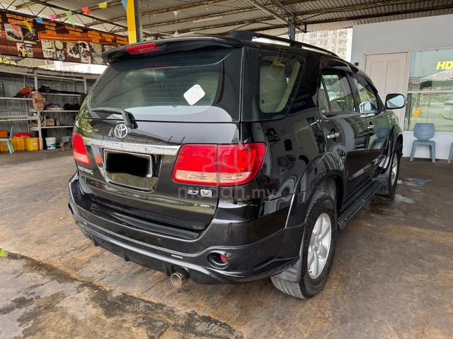 2011 Toyota FORTUNER 2.7 V TRD SPORTIVO - 4