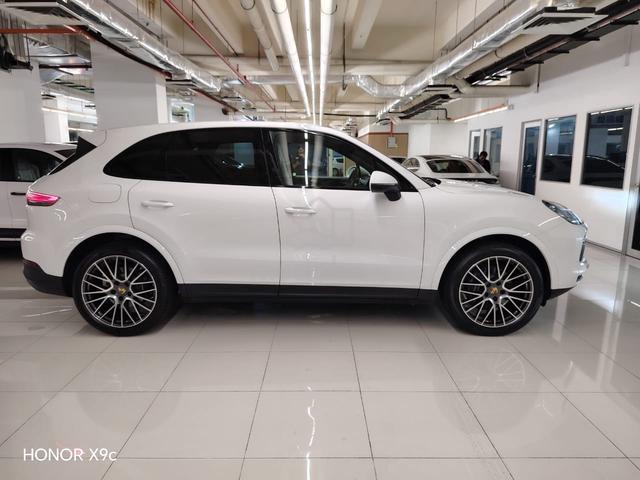 JPN CBU - 2022 Porsche CAYENNE 3.0 SUV - 3