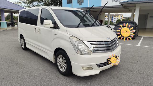 2011 Hyundai GRAND STAREX 2.5 ROYALE (A) - 1