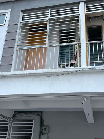 Kampus West City 1