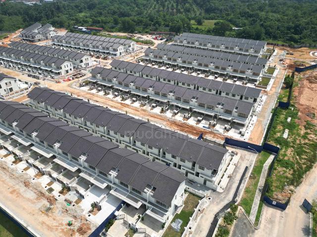 Rumah teres 2 tingkat Semenyih paling murah freehold selangor 100%loan 1