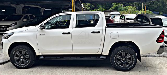 2022 Toyota HILUX 2.4 E (A)MILES 60k,MalayOwner - 5