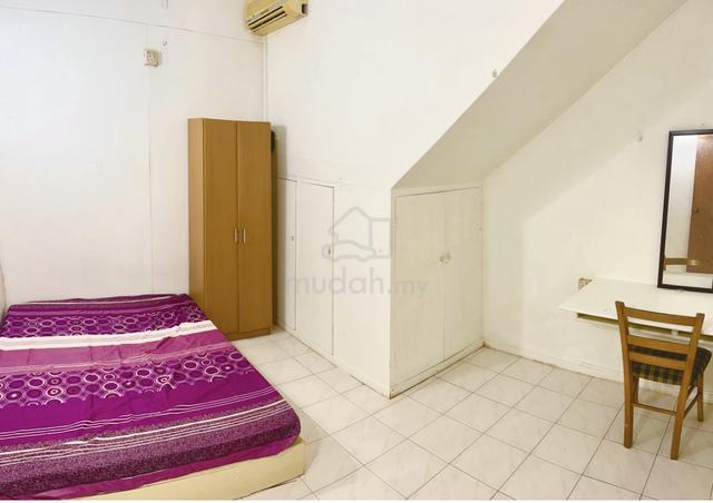 Large (2X) with A/C (WiFi+Security+Free Parking) walk2MRT 1