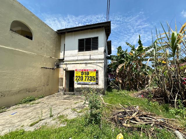 Corner House - Taman Sri Muda, Seksyen 25 for sale 5