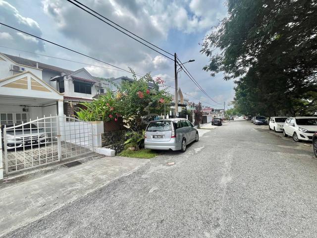 FACING OPEN, MURAH - Double Storey USJ 4, Subang Jaya 3