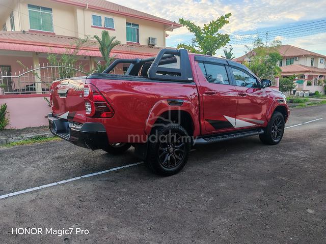 2023 Toyota HILUX 2.8 GR SPORT (A) - 4