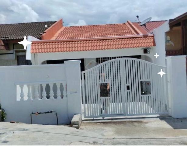 Single Storey Terrace House Taman Universiti Skudai, Skudais 1