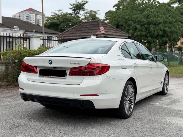 2018 Bmw 530e 2.0 SPORT HYBRID IN GOOD CONDITION - 3