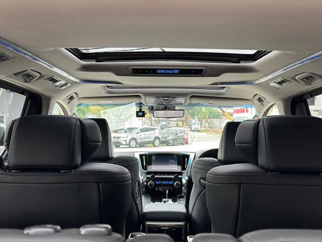 2023 Toyota ALPHARD 2.5 SC SRF DIM BSM M-BKIT OFER - 3