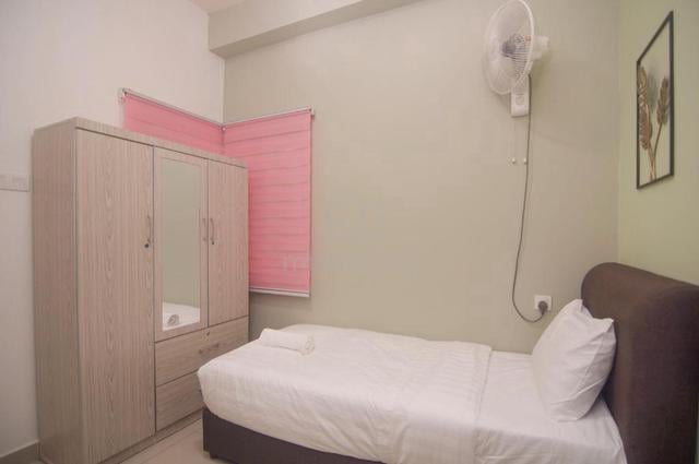Single Room for Rent – Mutiara Ville Condominium, Cyberjaya Fully Fur 1