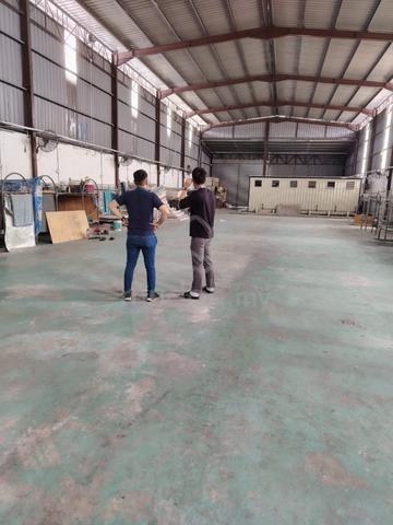 Batu Maung Warehouse 12,000sqft Height Ceilling Electric 250-Amp 4